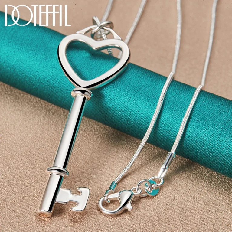 DOTEFFIL 925 Sterling Silver Heart Key Pendant Necklace 16-30 inch Snake Chain For Woman Fashion Engagement Charm Jewelry