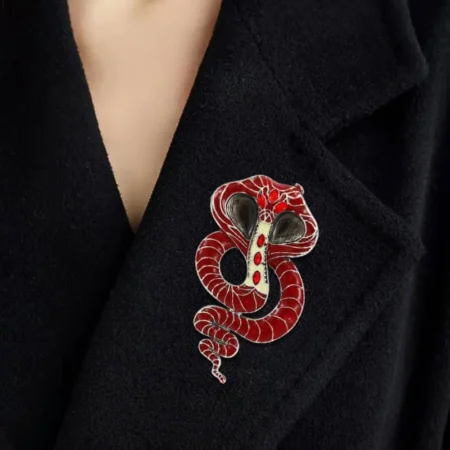 Casual Animal Rhinestone Snake Brooches Light Luxury Cobra Zodiac Snake Brooch Jewelry Sparkling Snake Lapel Pin Ladies