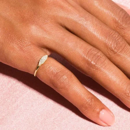 Minimalist Women's Stacking Rings Trendy Dainty Zirconia Gold Color Crystal Finger Accessories for Female Jewelry Wholesale R737