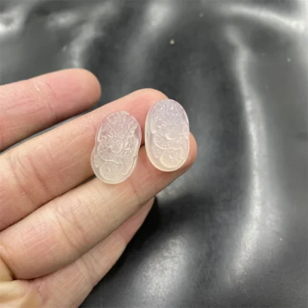 Cheap Jade White Chalcedony Dragon Playing Beads Pendant White Agate Zodiac Dragon Pendant Small Size Jade Dragon Pendant