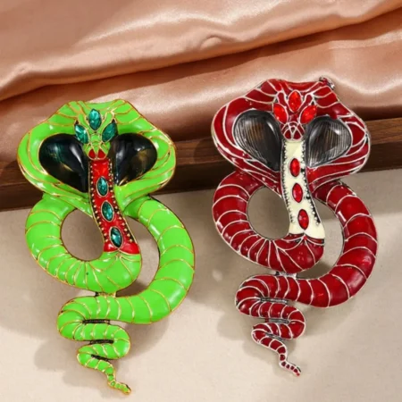 Vintage Animal Rhinestone Snake Brooches Cobra Light Luxury Zodiac Snake Brooch Enamel Jewelry Snake Lapel Pin Coat